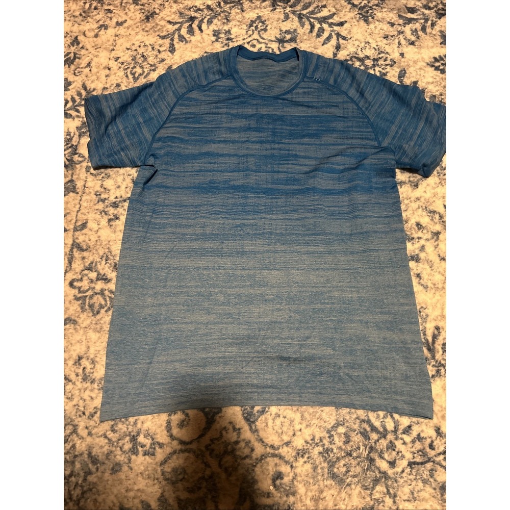 Lululemon T-Shirt Mens M Blue Heather Fundamental Tee Athletic Performance